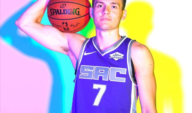 山西男篮大手笔签约！绝杀勇士悍将驰骋加盟，誉为高阶版弗雷戴特