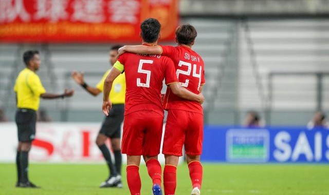 吸取中韩战教训战术很成功 国足逼平日本完成自救